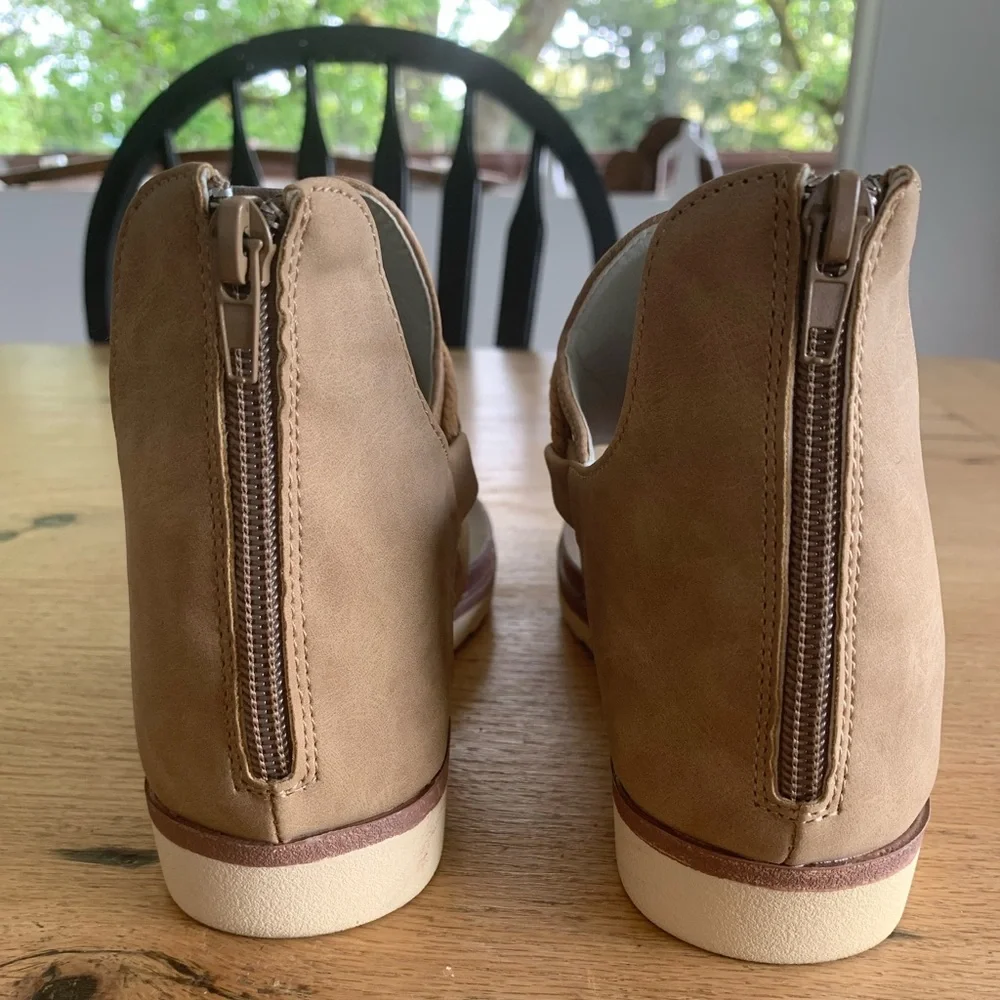 Roman Sandal Tan Polyurethane Women’s Zipper Back Rope Embellishment‎ 36eu pre